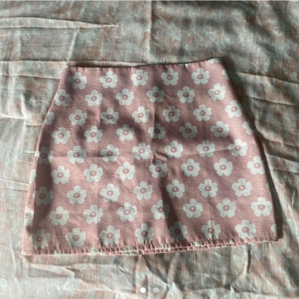 🌸 Pink flower skirt 🌸